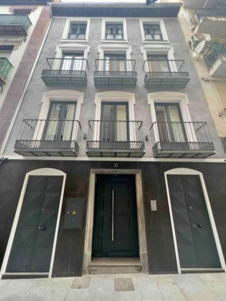 Anaya, 3º Piso, A Estrenar En Pleno Centro De Apartamento Granada
