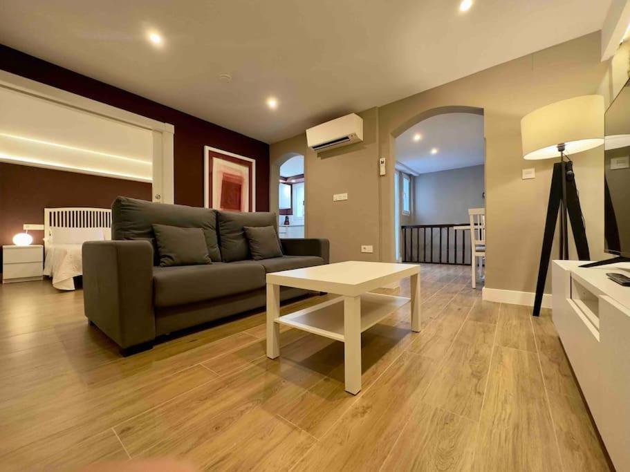 Anaya, 3º Piso, A Estrenar En Pleno Centro De Apartamento